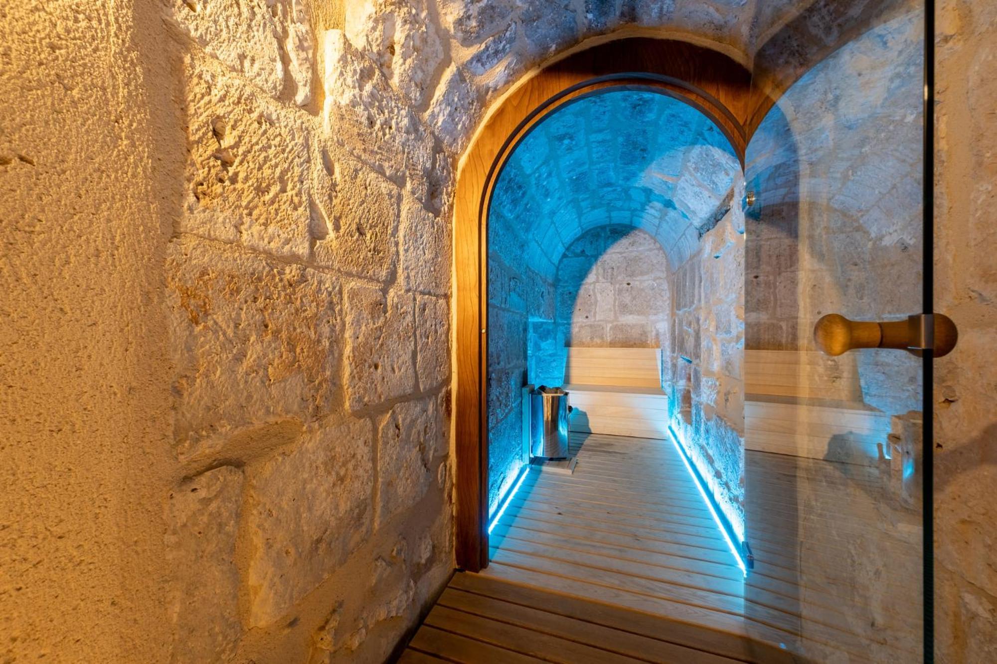 Castilla Termal Monasterio De Valbuena Valbuena De Duero Bagian luar foto